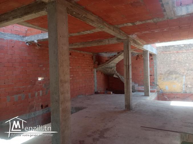 Deux étages en construction