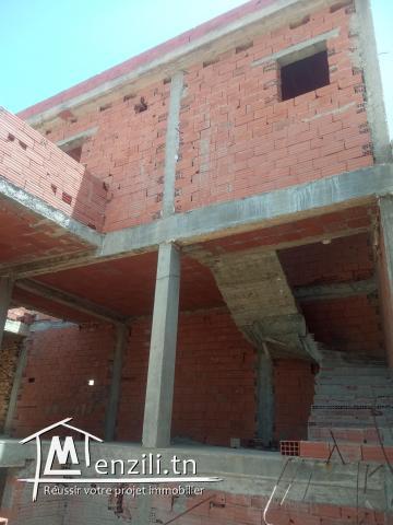 Deux étages en construction