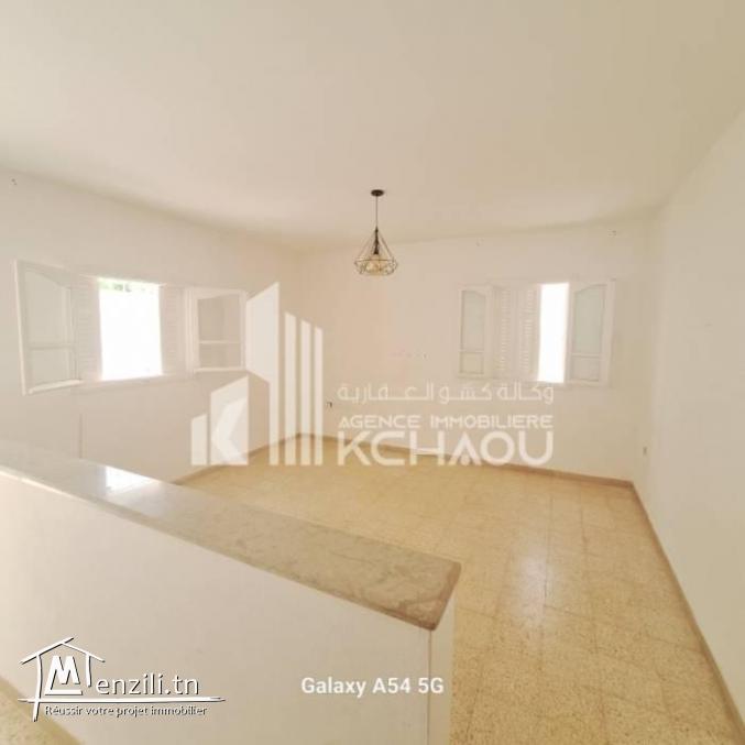 Ennasr à louer s2  rdc villa avec Jardin