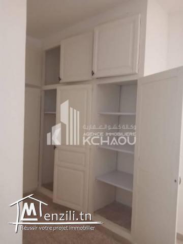 Ennasr à louer s2  rdc villa avec Jardin