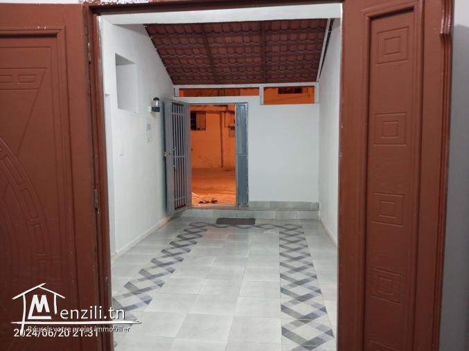 maison  a vendre située cité saada sidi thabet ariana.