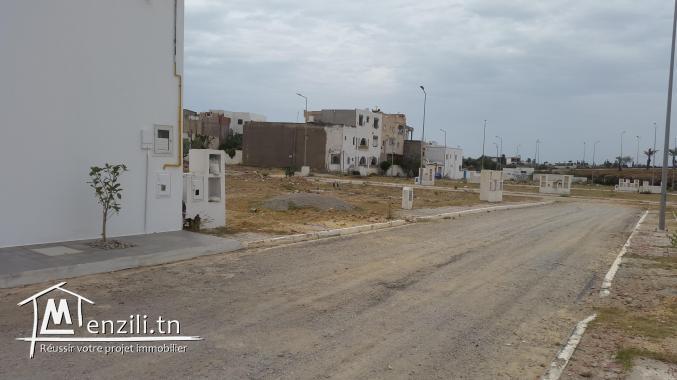 A ventre terrain 169 m²