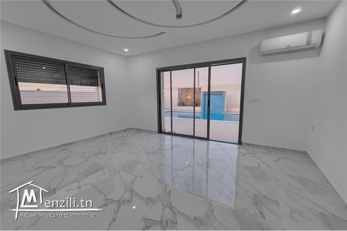   Villa de luxe à vendre avec Piscine    منزل للبيع بجربة