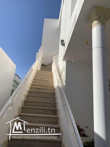 A vendre villa avec 3 étages indépendants