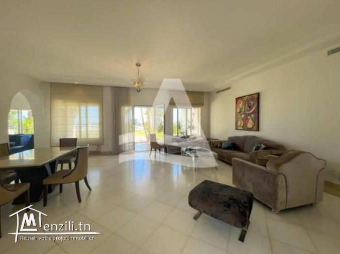 Location d'une villa meublé avec vue port à Gammarth