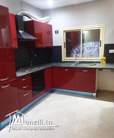 Appartement de 120 m2 au  1er étage