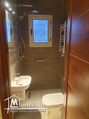 Appartement de 120 m2 au  1er étage