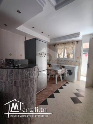 A Louer (court durée  ) un duplex S2 meublé situé  à chatt Mariem