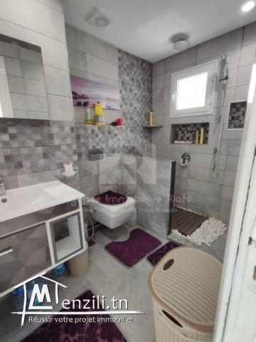 A LOUER (court durée ) un appartement S2 meublé situé  à chatt Mariem