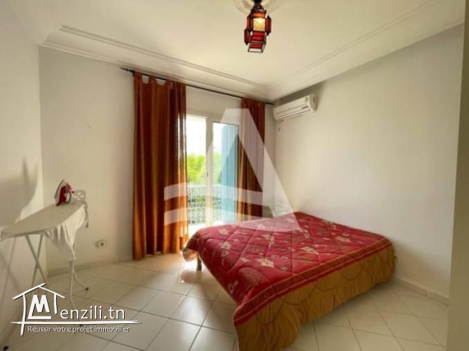 Location d'un duplex meublé avec terrasse à Gammarth