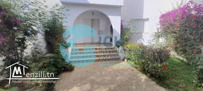 A LOUER UNE VILLA AVEC PISCINE AU GOLDEN TULIPE GAMMARTH