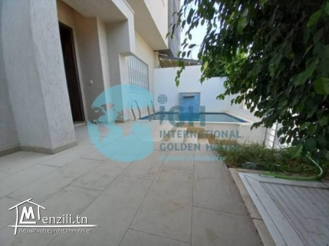 A LOUER UN DUPLEX S3 AVEC PISCINE A LA SOUKRA