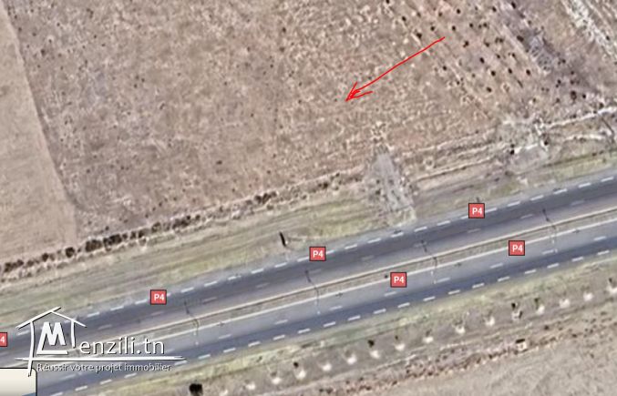 Terrain à ne pas rater entrée Siliana Autoroute Tunis