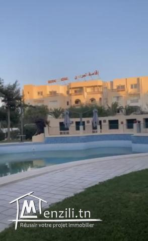 App Dans Une Résidence Avec Piscine