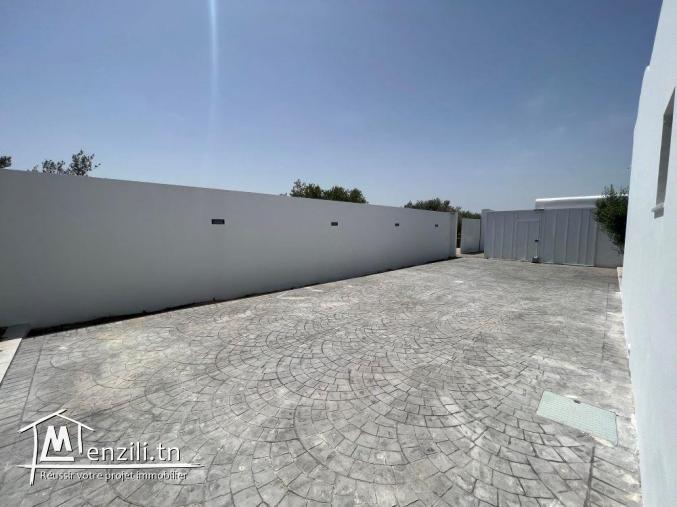 V480 Villa CANAL VILLA CANAL