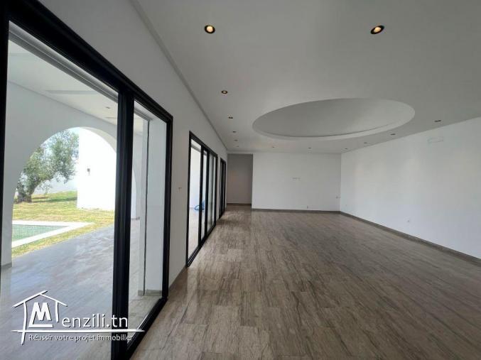 V480 Villa CANAL VILLA CANAL