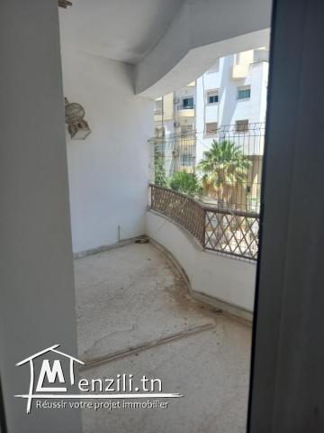 a vendre appartement s + 4 tel 58006917