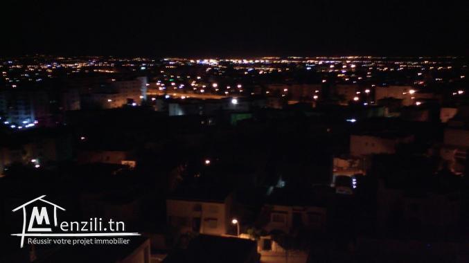 S+1 meublé avec magnifique vue panoramique à Ennasr 2