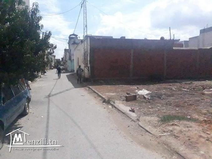 terrain à vendre à fouchana centre 330m