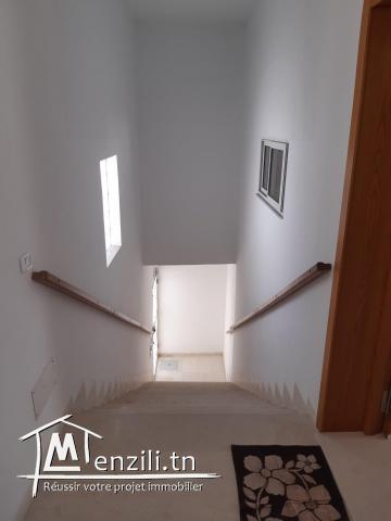 Appartement neuf Meublé étage villa Salon plus 2 chambres avec garage pour voiture 110dt la nuité...