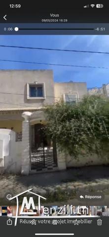 Villa S+3  À vendre à Manouba