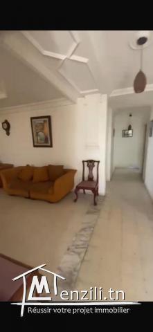 Villa S+3  À vendre à Manouba