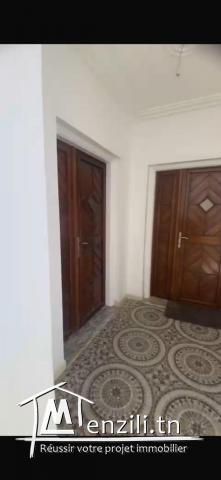 Villa S+3  À vendre à Manouba