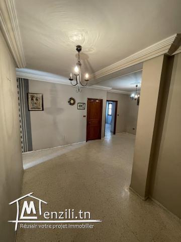 Appartement à louer S+4 cité Ibn Khaldoun