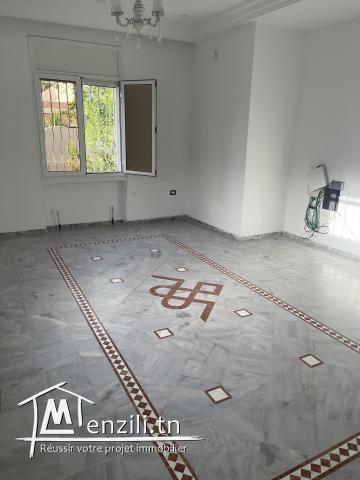 A VENDRE GRANDE VILLA