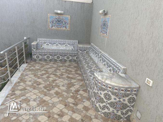 A VENDRE GRANDE VILLA