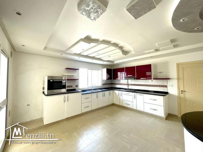 Etage villa S+4 haut standing