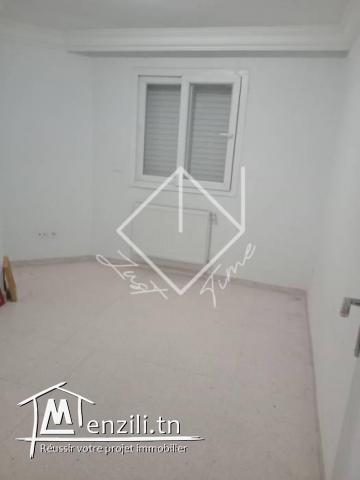 Étage de villa à louer à riadh landalous