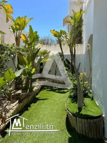 Location d'un duplex avec vue mer à Gammarth