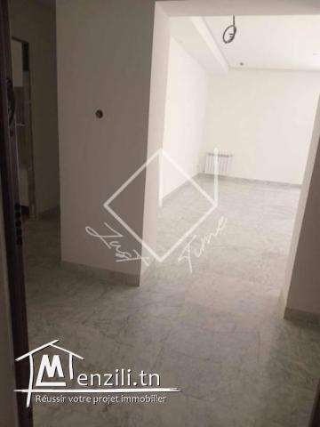 Appartement S2 avec jardin à vendre à riadh landalous