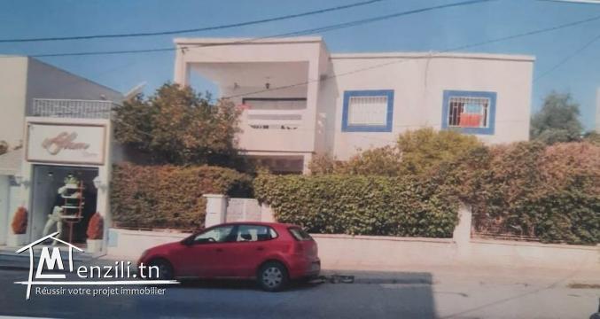 Espace commercial à louer convient à tout type de commerce à menzah 5