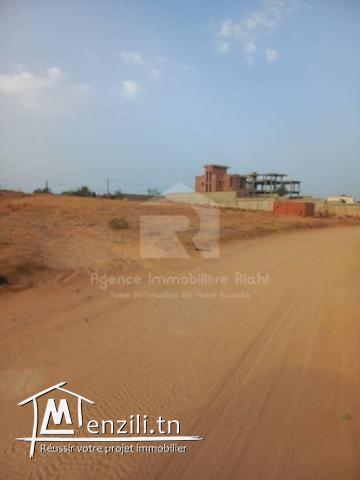 À Vendre terrain de 489.5m² situé à Chatt meriem Koussour Gharnata