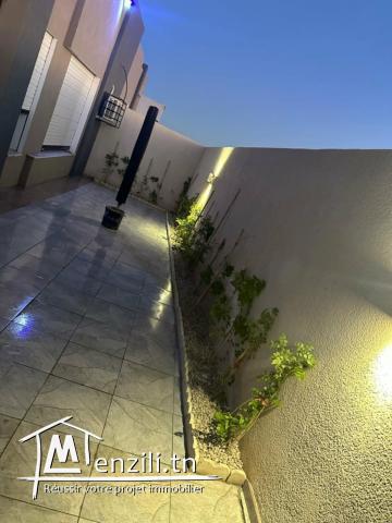 Une villa de haute gamme avec piscine et garage