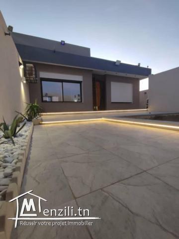 Une villa de haute gamme avec piscine et garage