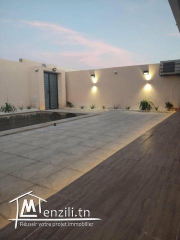 Une villa de haute gamme avec piscine et garage