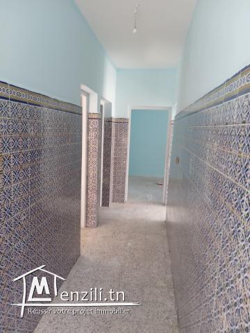 امكانية نبيع كل طابق وحدو (الصور لمنزل الطابق العلوي)