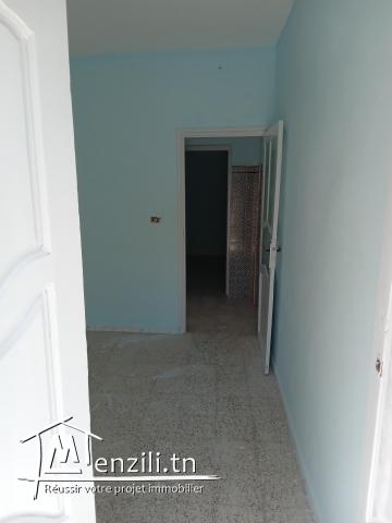 امكانية نبيع كل طابق وحدو (الصور لمنزل الطابق العلوي)