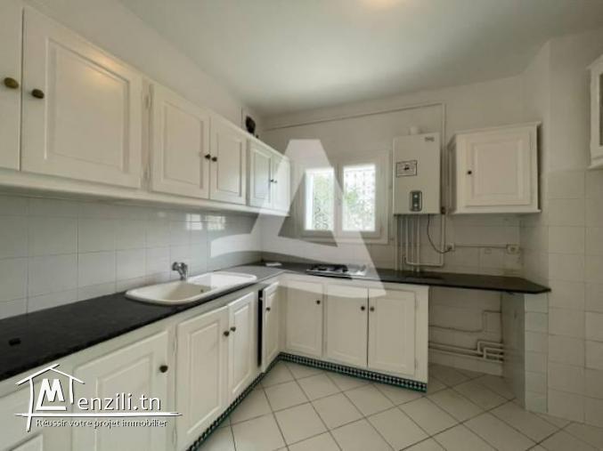 Duplex vue mer avec piscine à louer à Gammarth