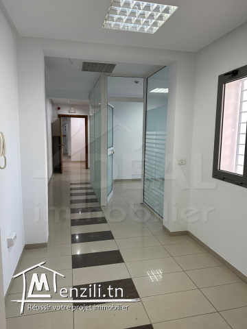 AL Bureau de 700m² au Lac1