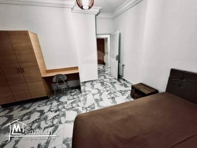 A LOUER  ( Annuelle ) un appartement S3 meublé situé à Hammem Sousse