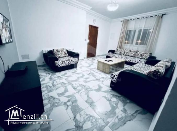 A LOUER  ( Annuelle ) un appartement S3 meublé situé à Hammem Sousse