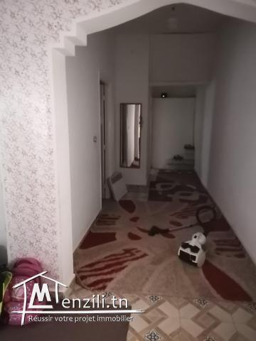 maison surface 750m° a vendre