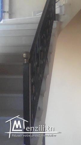 فيلا بطابقين للبيع لها شهادة ملكية فردية