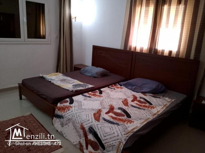 villa avec piscine privée à la nuitée pour 10 personnes Djerba Midoun