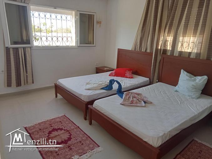 villa avec piscine privée à la nuitée pour 10 personnes Djerba Midoun