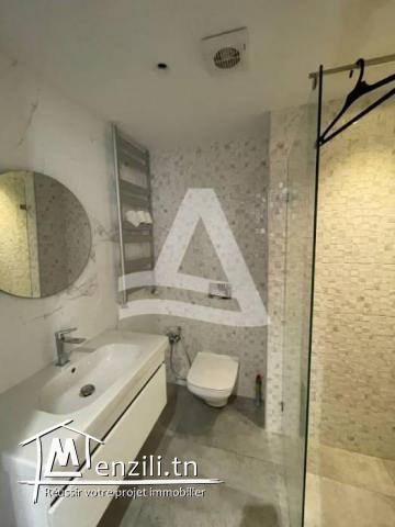 Location d'un triplex  avec piscine à Gammarth